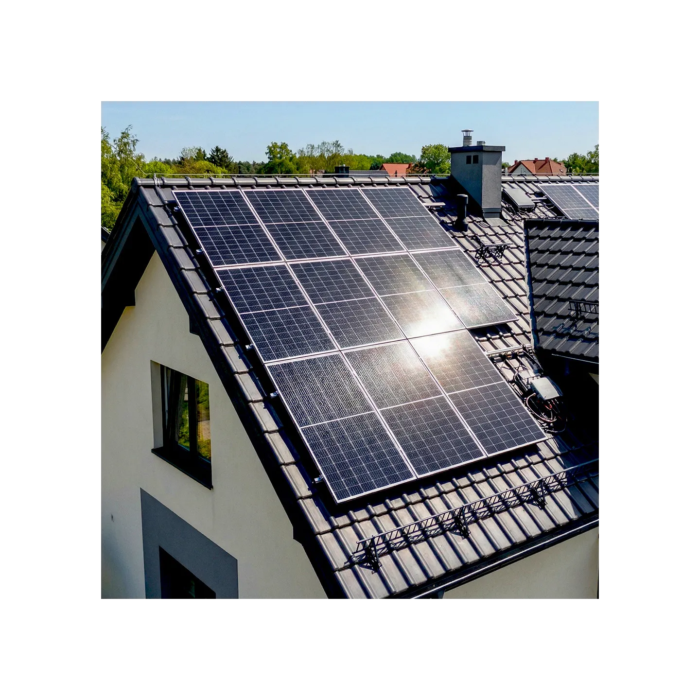 Fotowoltaika 3,92 kW – instalacja dachowa (Jinko Solar 490 W + falownik Deye)