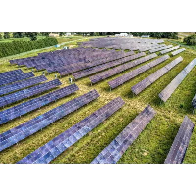 Fotowoltaika 3,54 kW – instalacja gruntowa (Jinko Solar 590 W + falownik Deye)